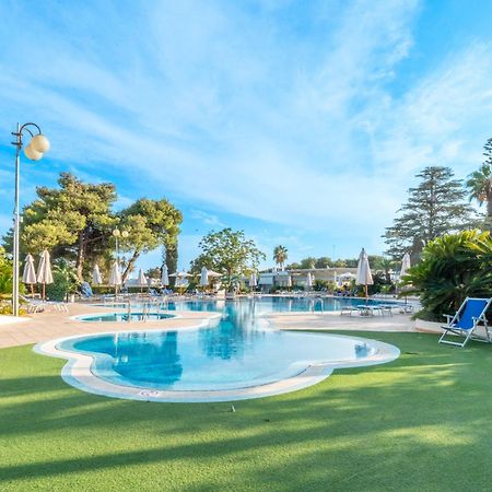 Hotel Santa Lucia Санта-Чезареа-Терме Экстерьер фото