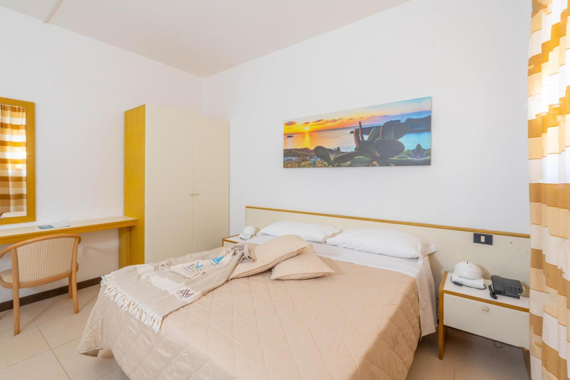 Hotel Santa Lucia Санта-Чезареа-Терме Экстерьер фото
