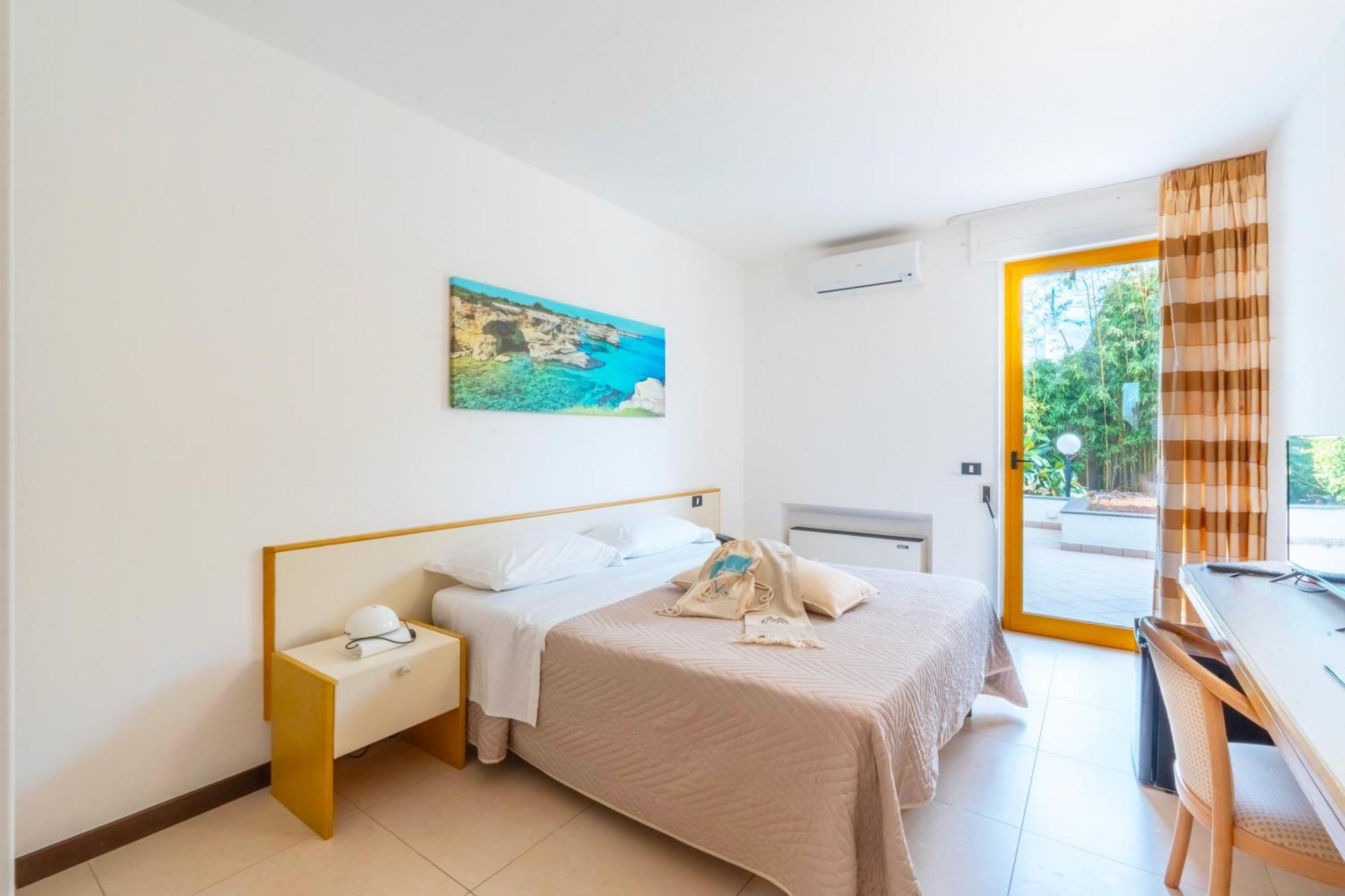 Hotel Santa Lucia Санта-Чезареа-Терме Экстерьер фото